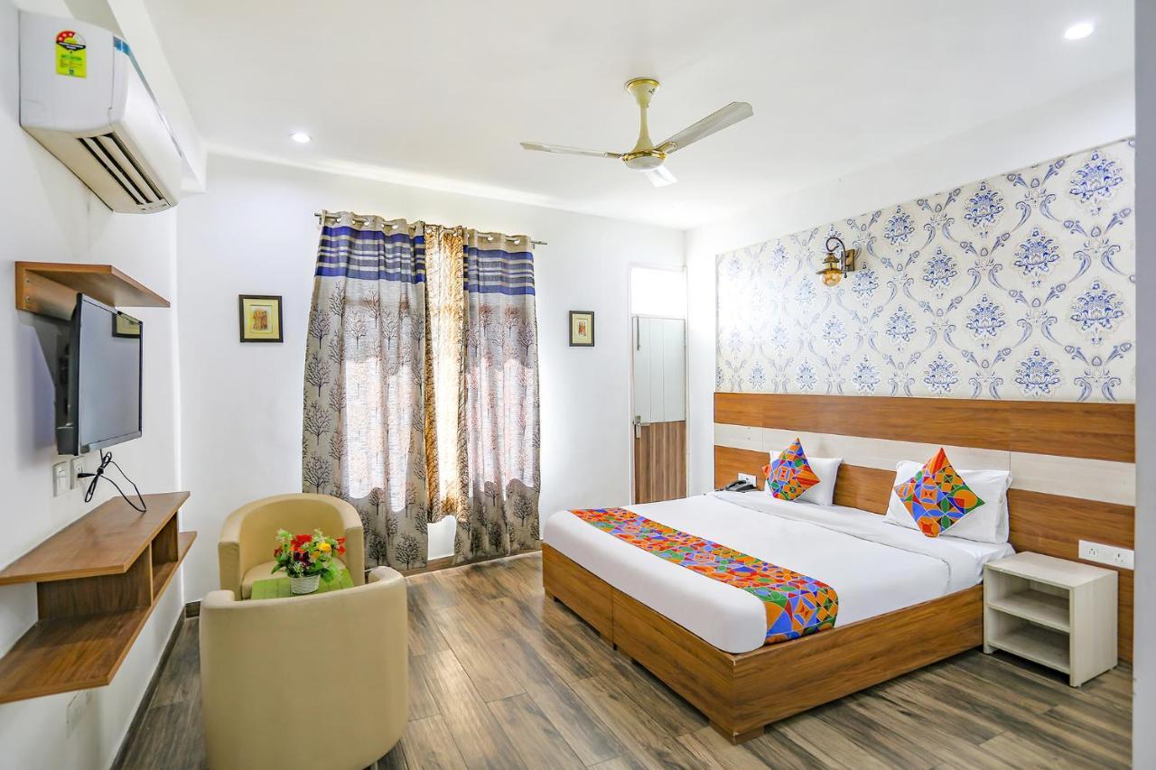 Fabhotel Aravali Suites Gurgaon Exterior photo
